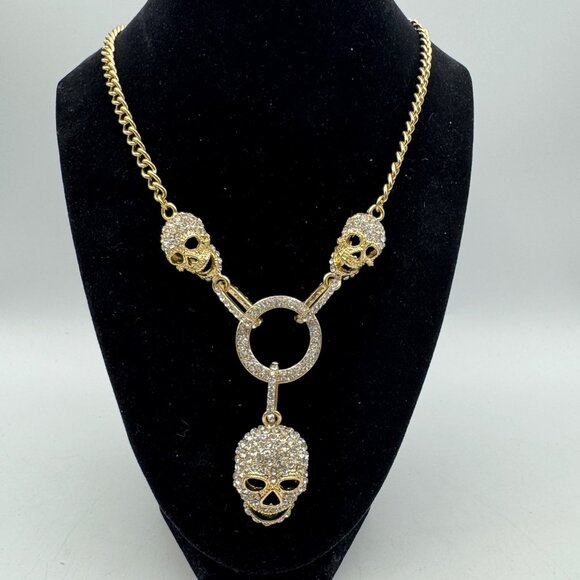 Gold Tone Chain Necklace Crystal Pave Skull Pendant Adjustable Length - Picture 2 of 4